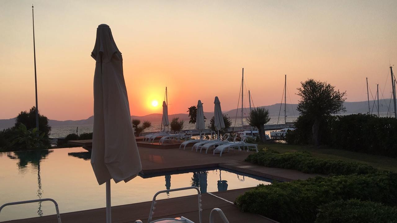 Egesu Marina Guest House Gulluk エクステリア 写真